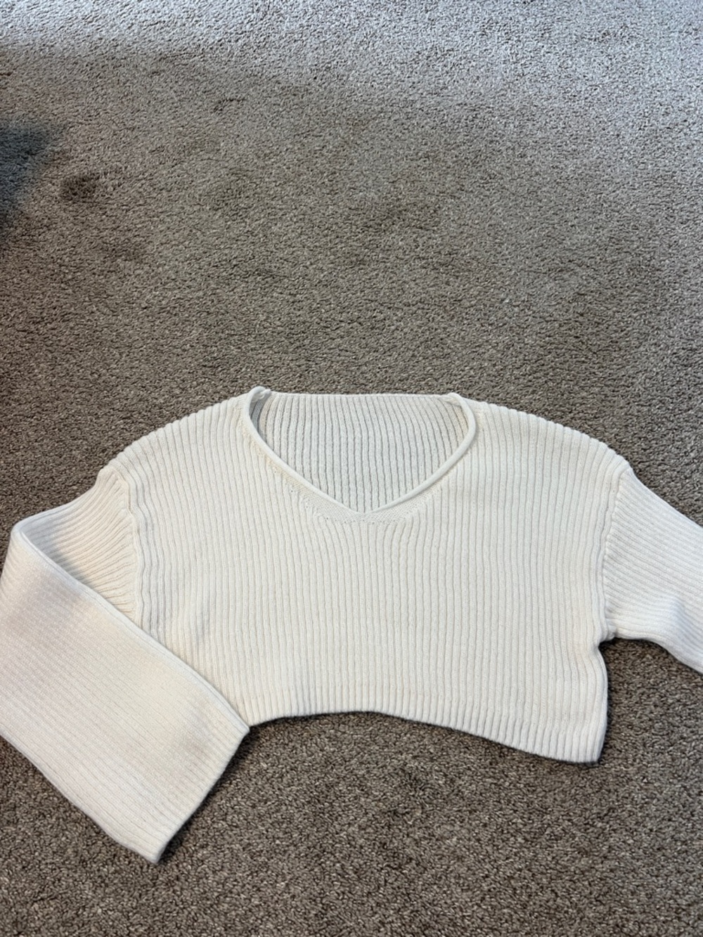 Cropped White Ribbed V-Neck Sweater